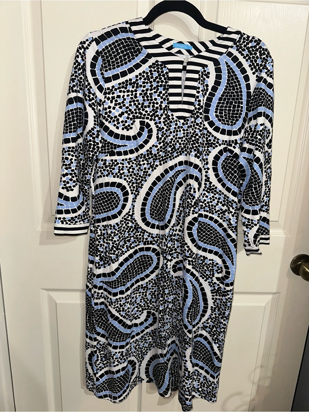 J. McLaughlin Mosaic Paisley-Print Long Sleeve Dress in Blue, Black & White L